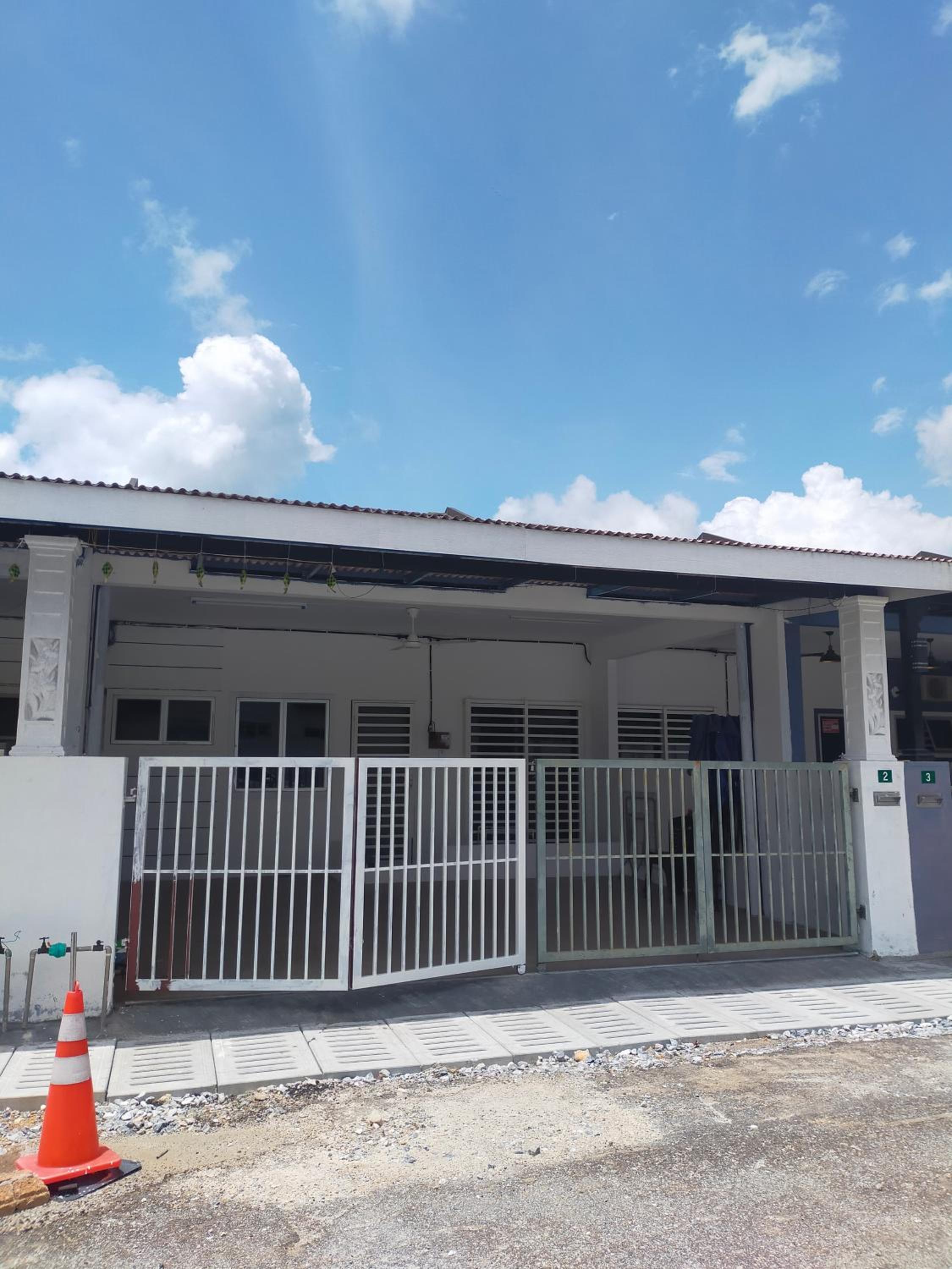 Angah Homestay