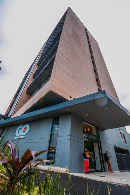 Hermosa Suite CoWork - Gym-WifI El Poblado
