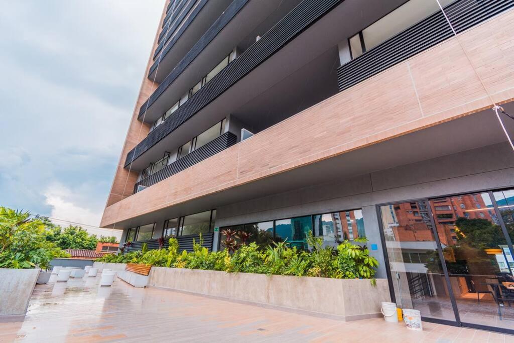 Hermosa Suite CoWork - Gym-WifI El Poblado