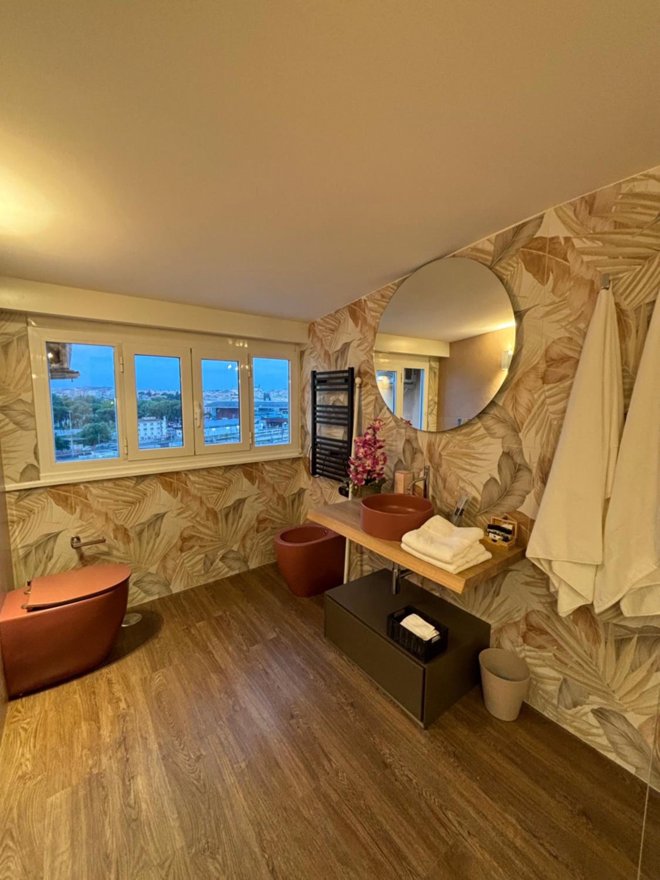 Atrium Regal Room