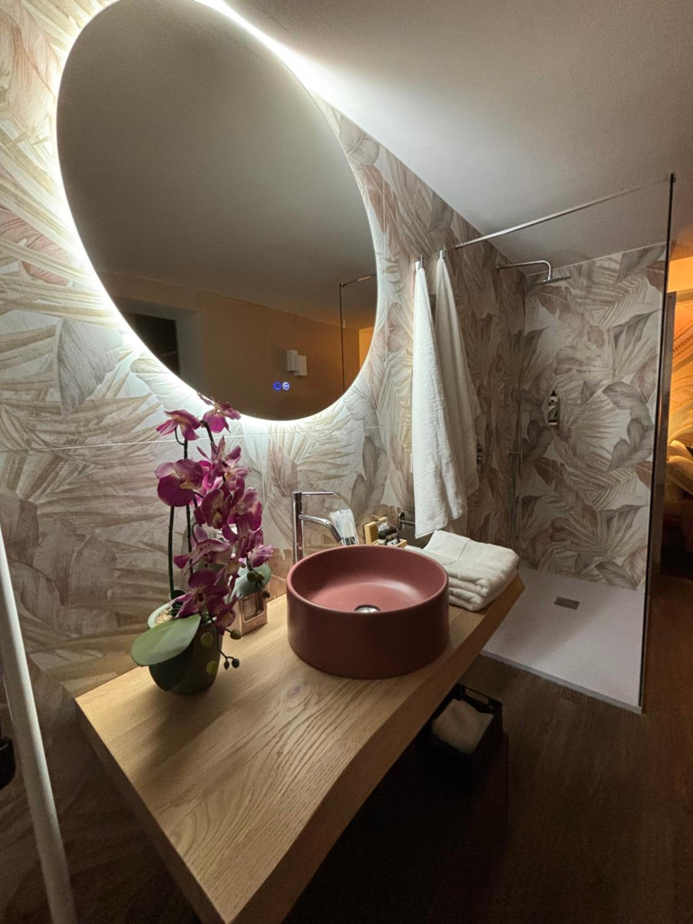 Atrium Regal Room