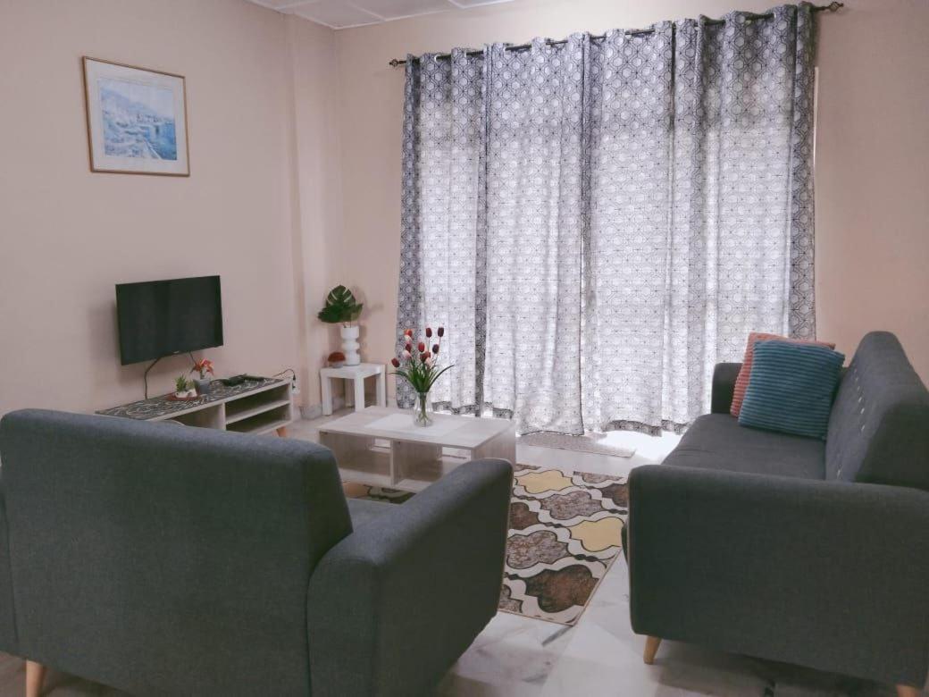 d'Nur Homestay photo 4