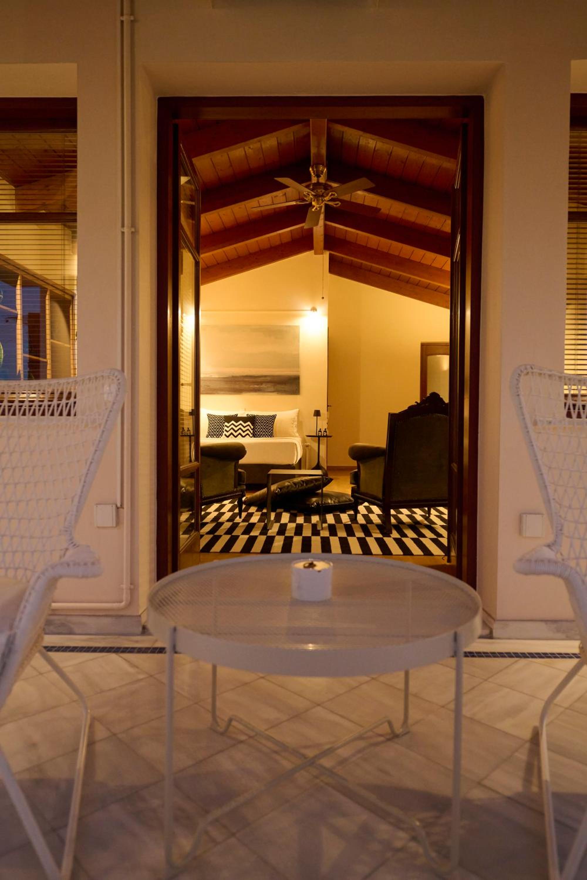 Ma Maison No8 Downtown Villa, Indoor Heated Pool