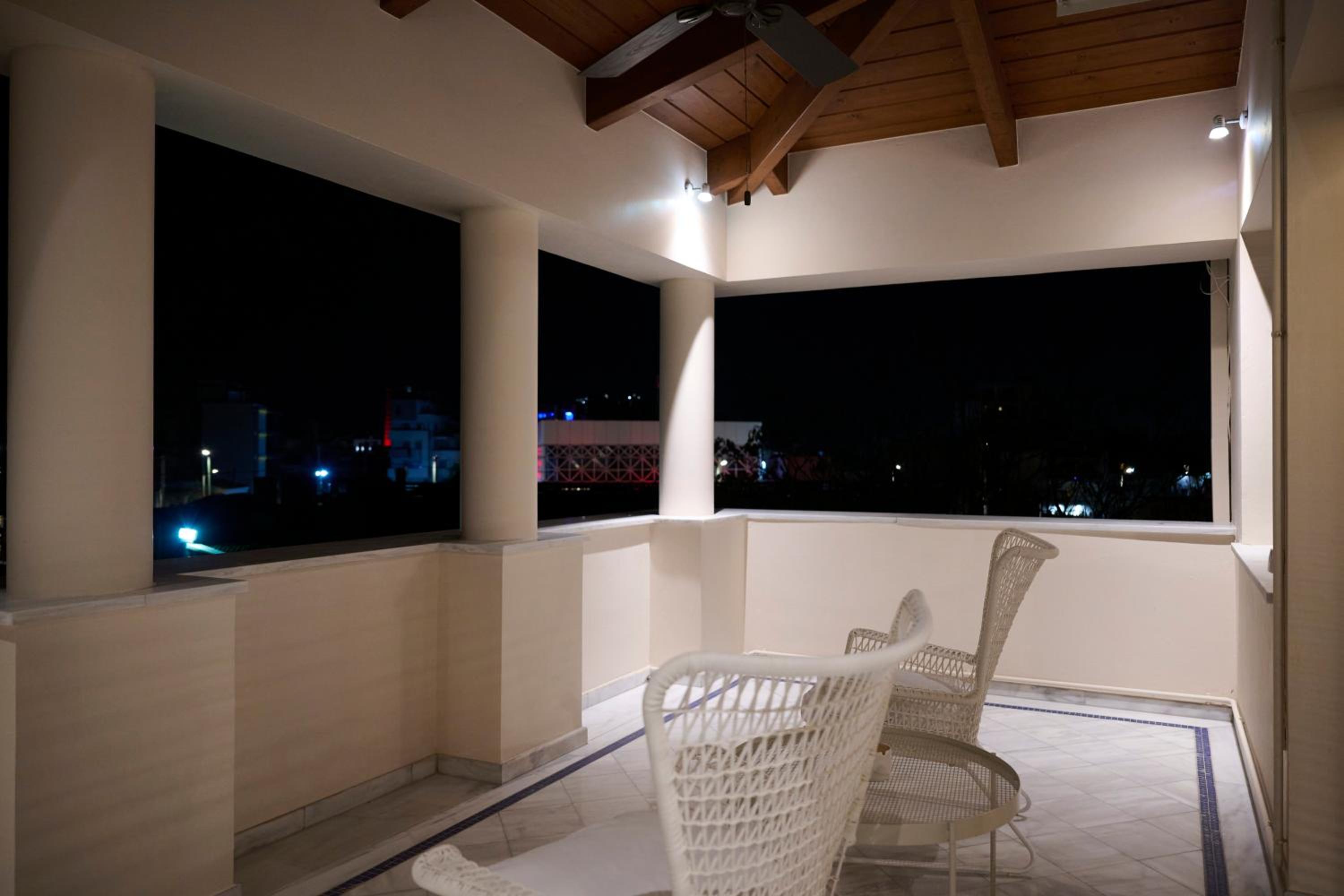 Ma Maison No8 Downtown Villa, Indoor Heated Pool