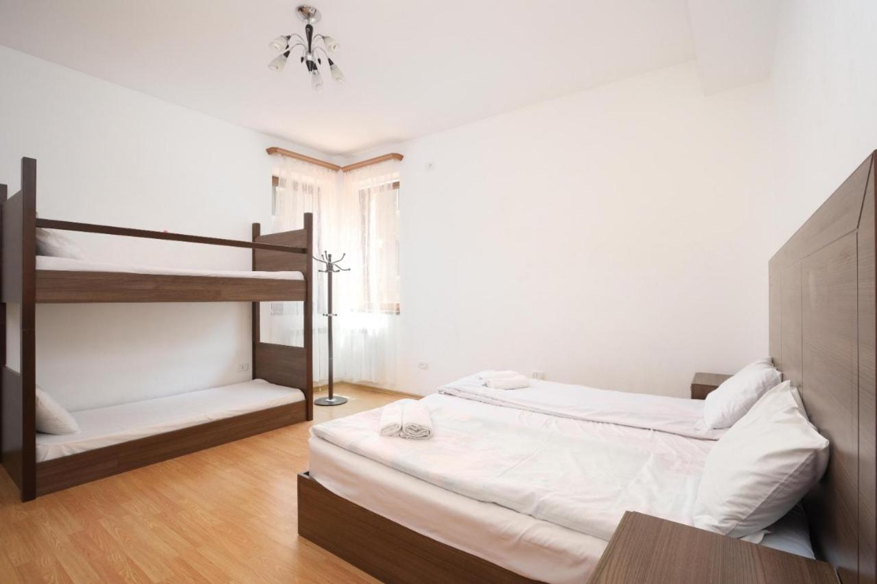 Abovyan stret 2 bedroom apt with balcony