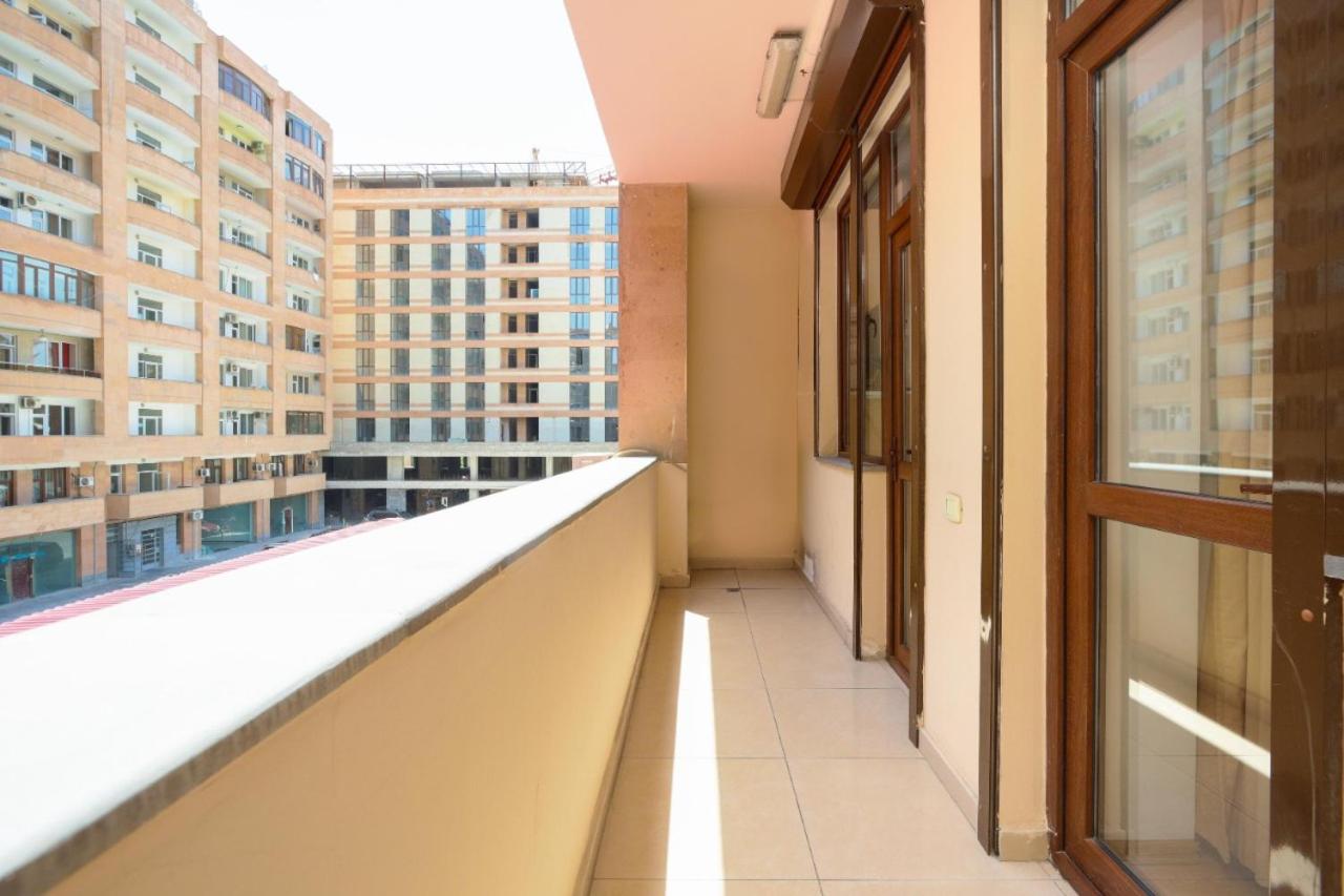 Abovyan stret 2 bedroom apt with balcony