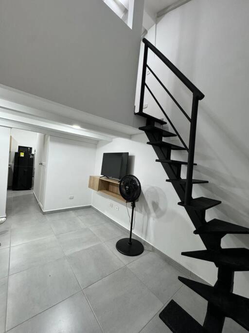 Loft Zen en Envigado apartamento moderno cerca al Poblado wifi rápido