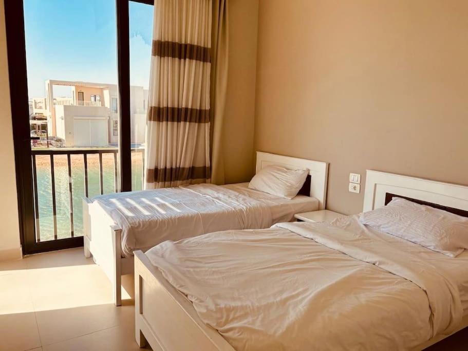Sunset Haven in Tawila TownHouse
