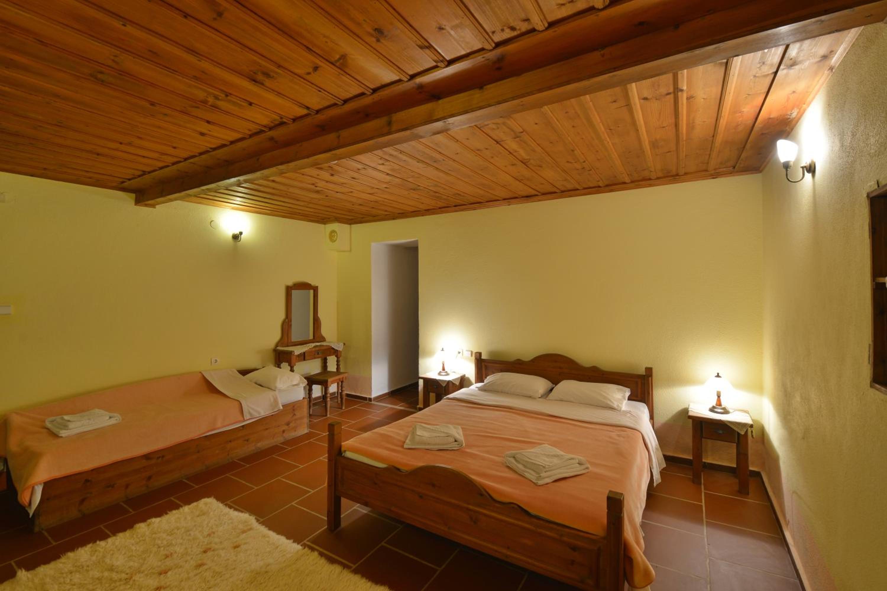 MILOS Guesthouse - Prespa view 4