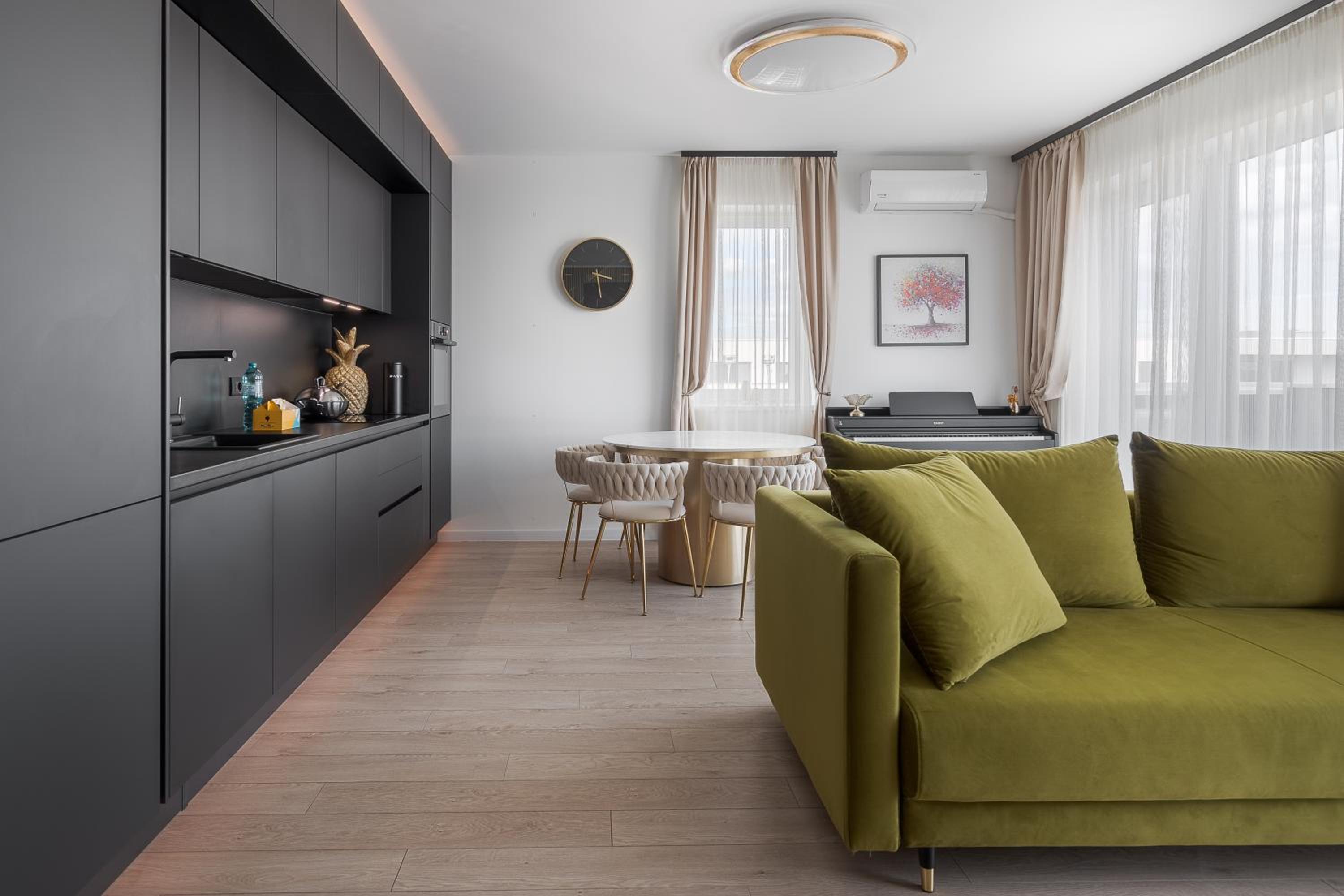 Arena Gold Penthouse