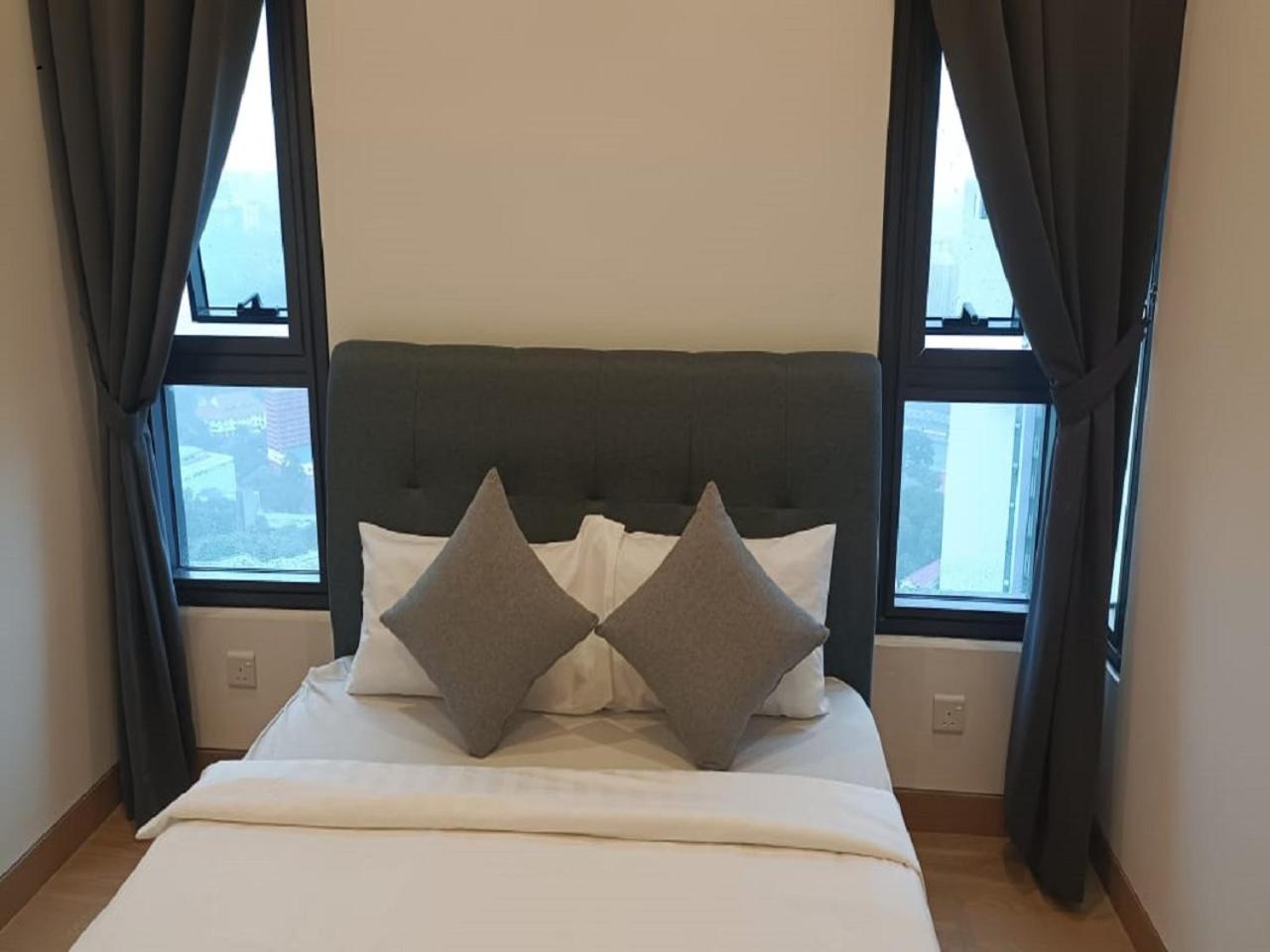 Luxury Suite Lucentia BBCC Infinity Pool