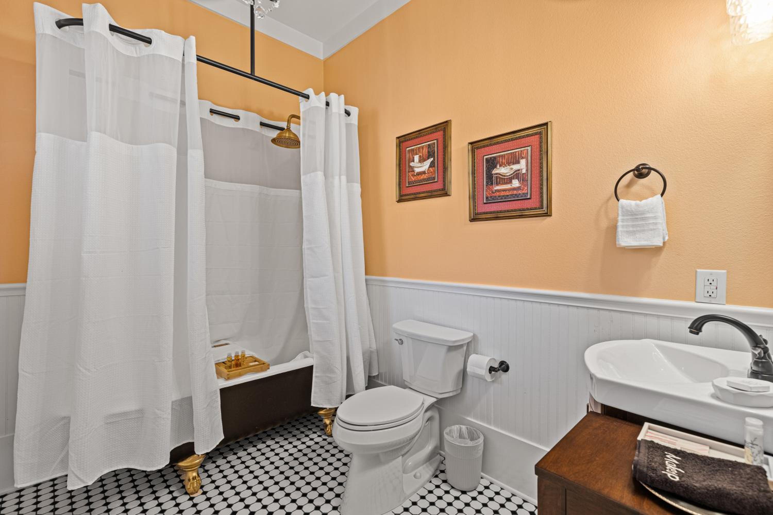 The Steamboat Inn - Property Image 6