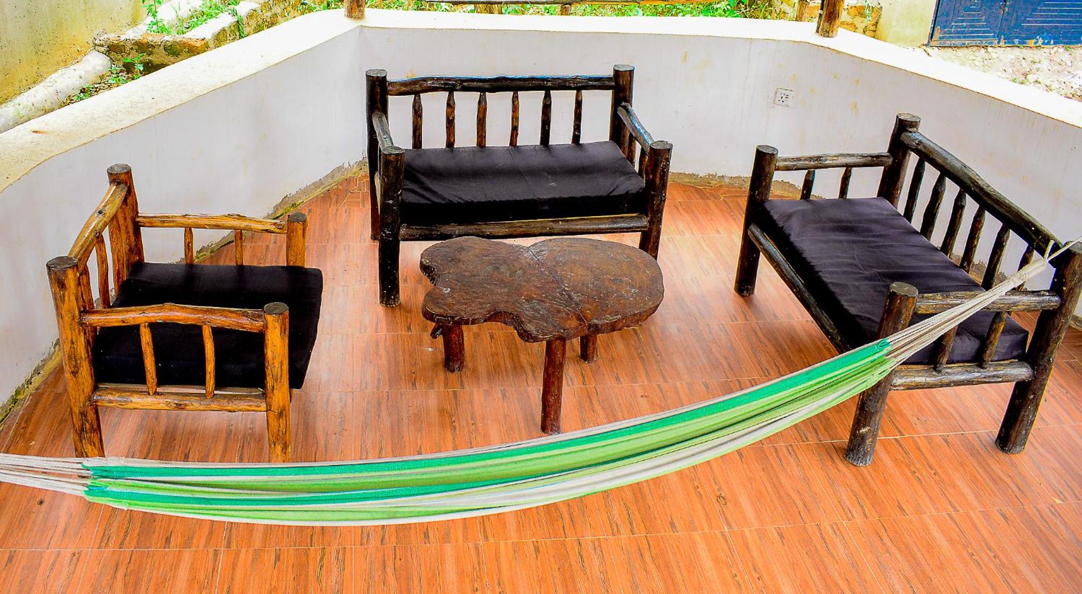 Tropical lodge