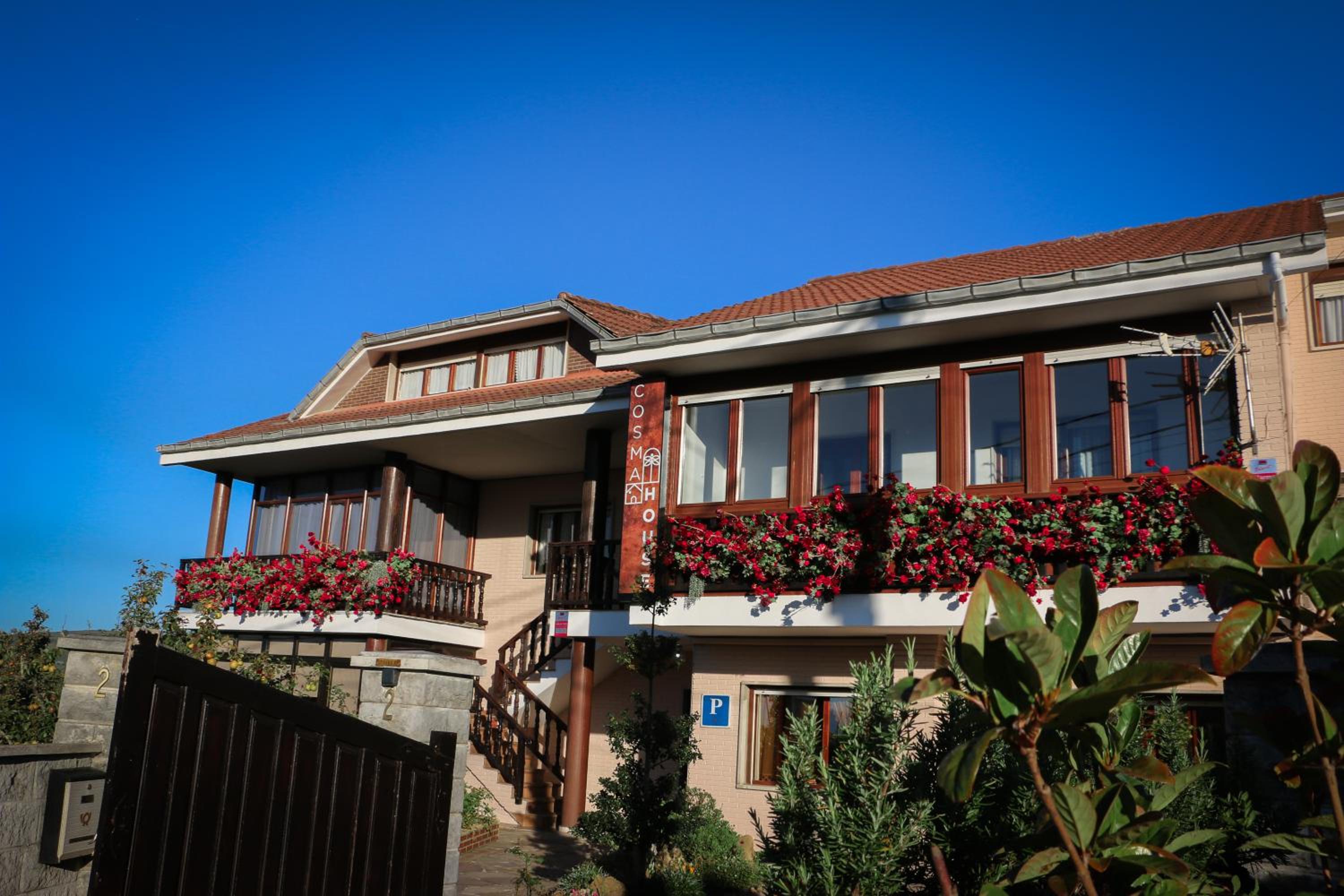 COSMA HOUSE