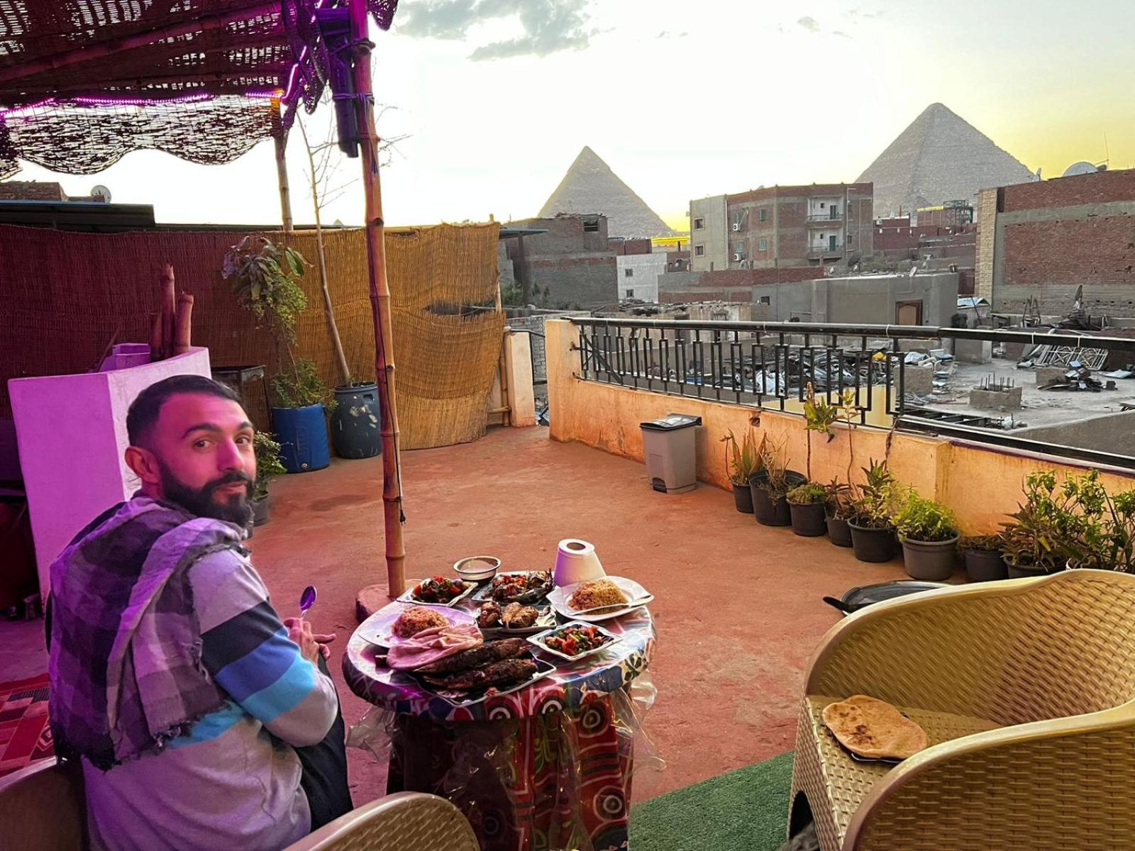 Jana pyramids view in 3
