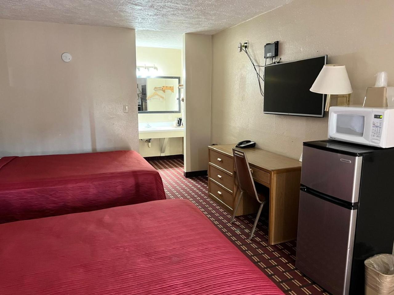 Economy Inn McCook