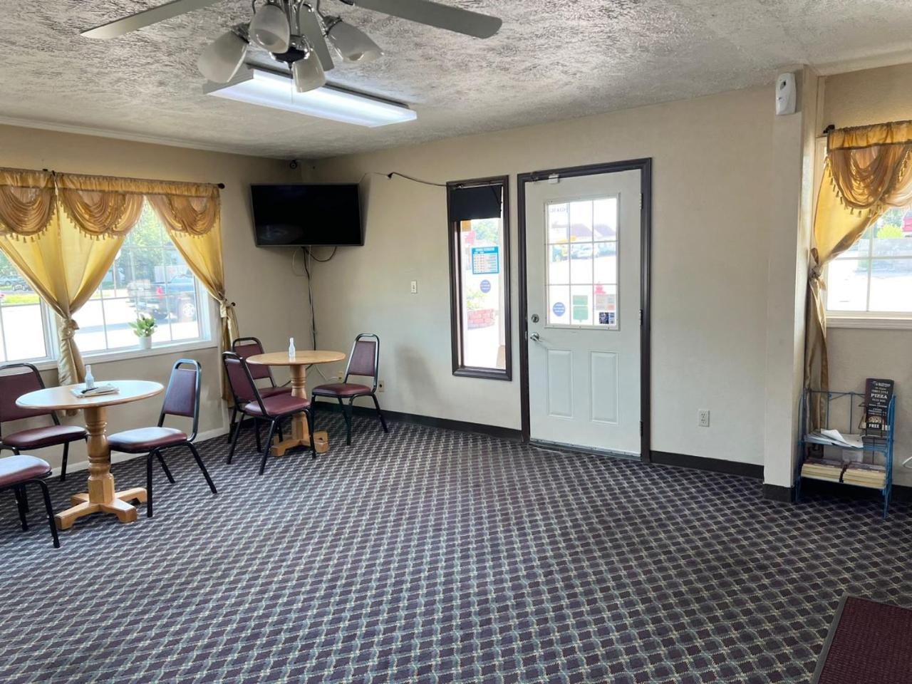 Economy Inn McCook