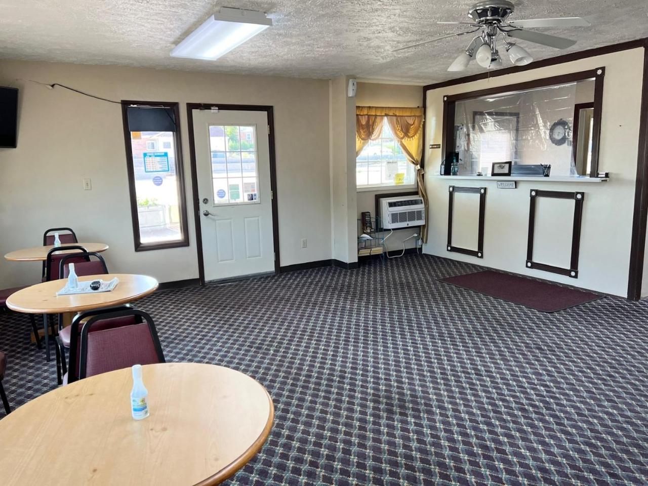 Economy Inn McCook