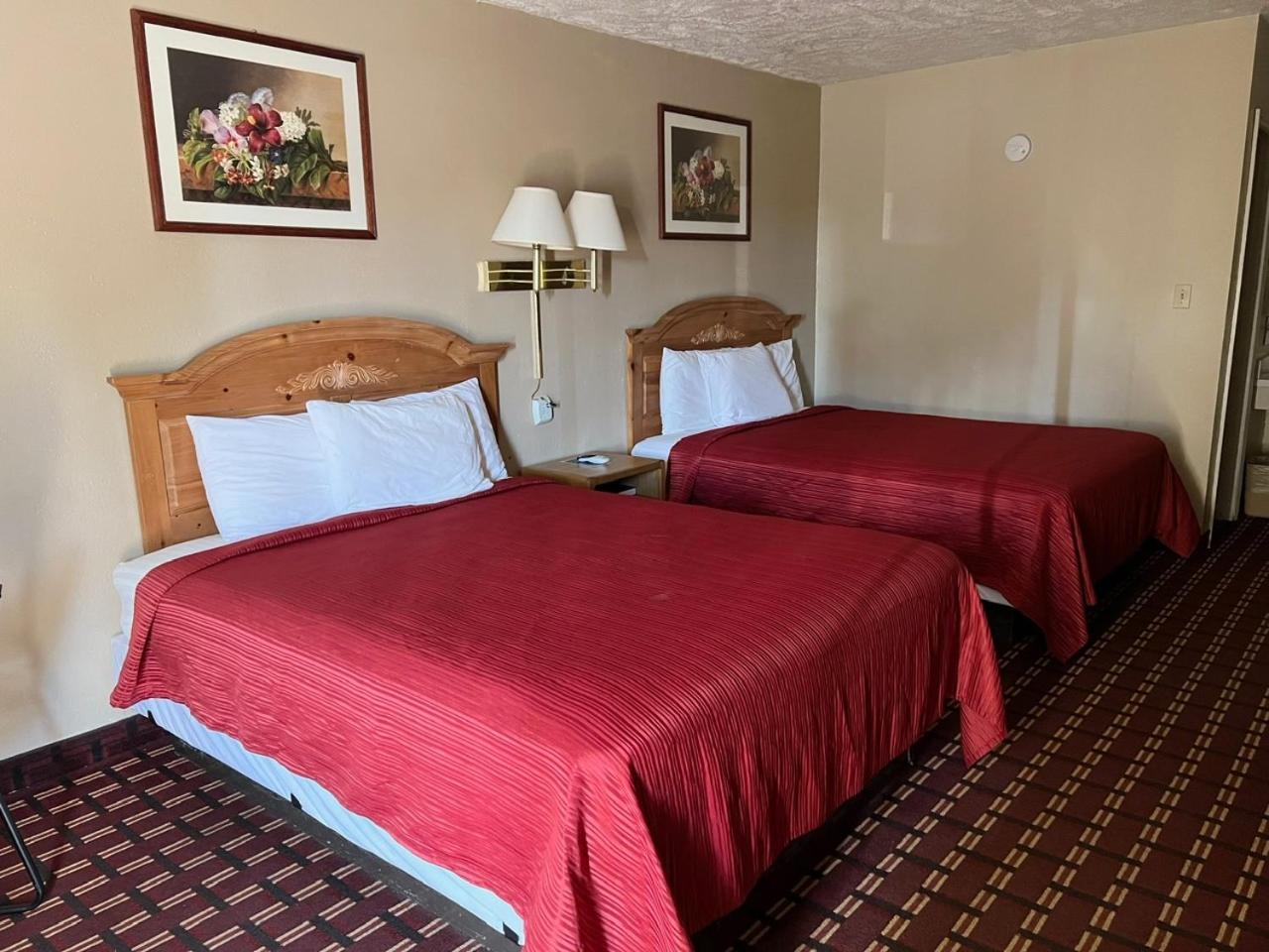Economy Inn McCook