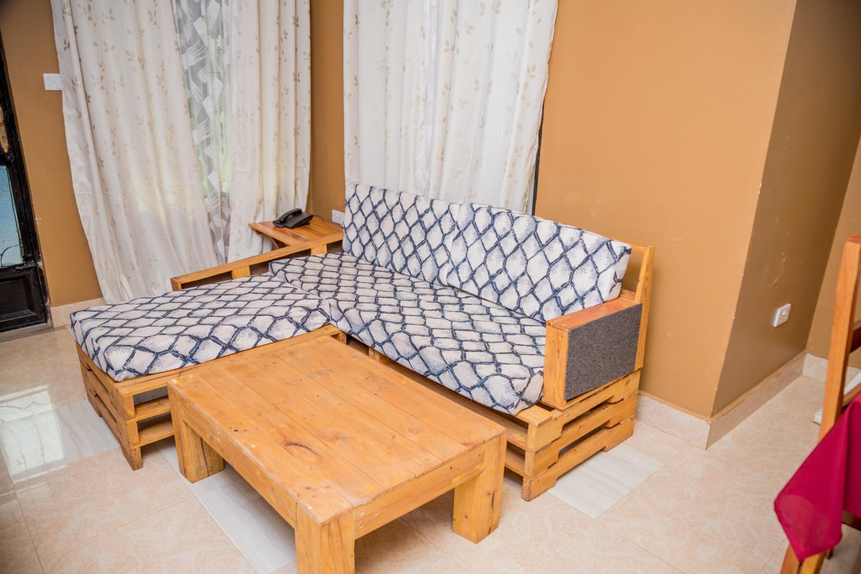 Maili 6 Private Apartments