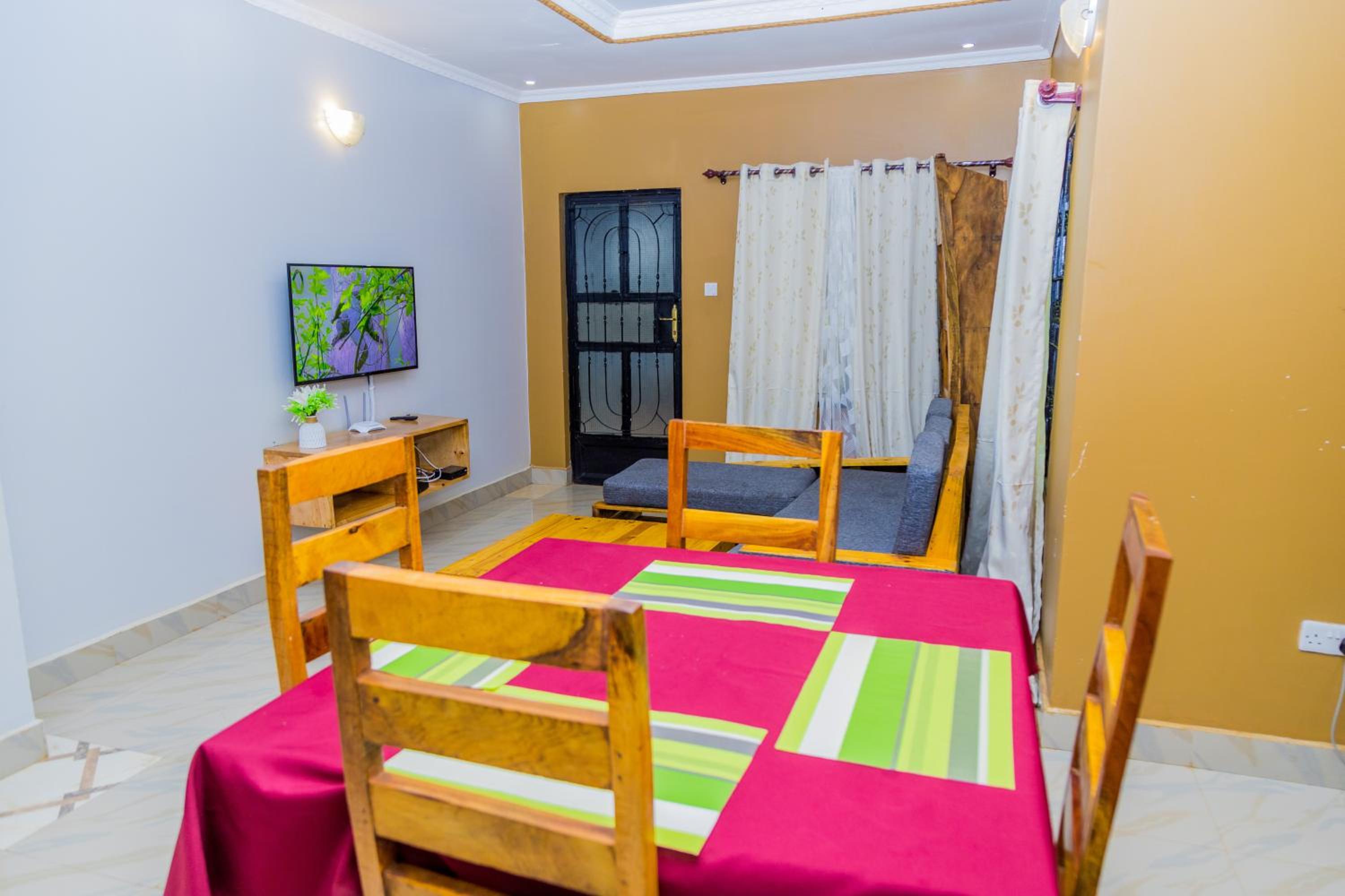 Maili 6 Private Apartments