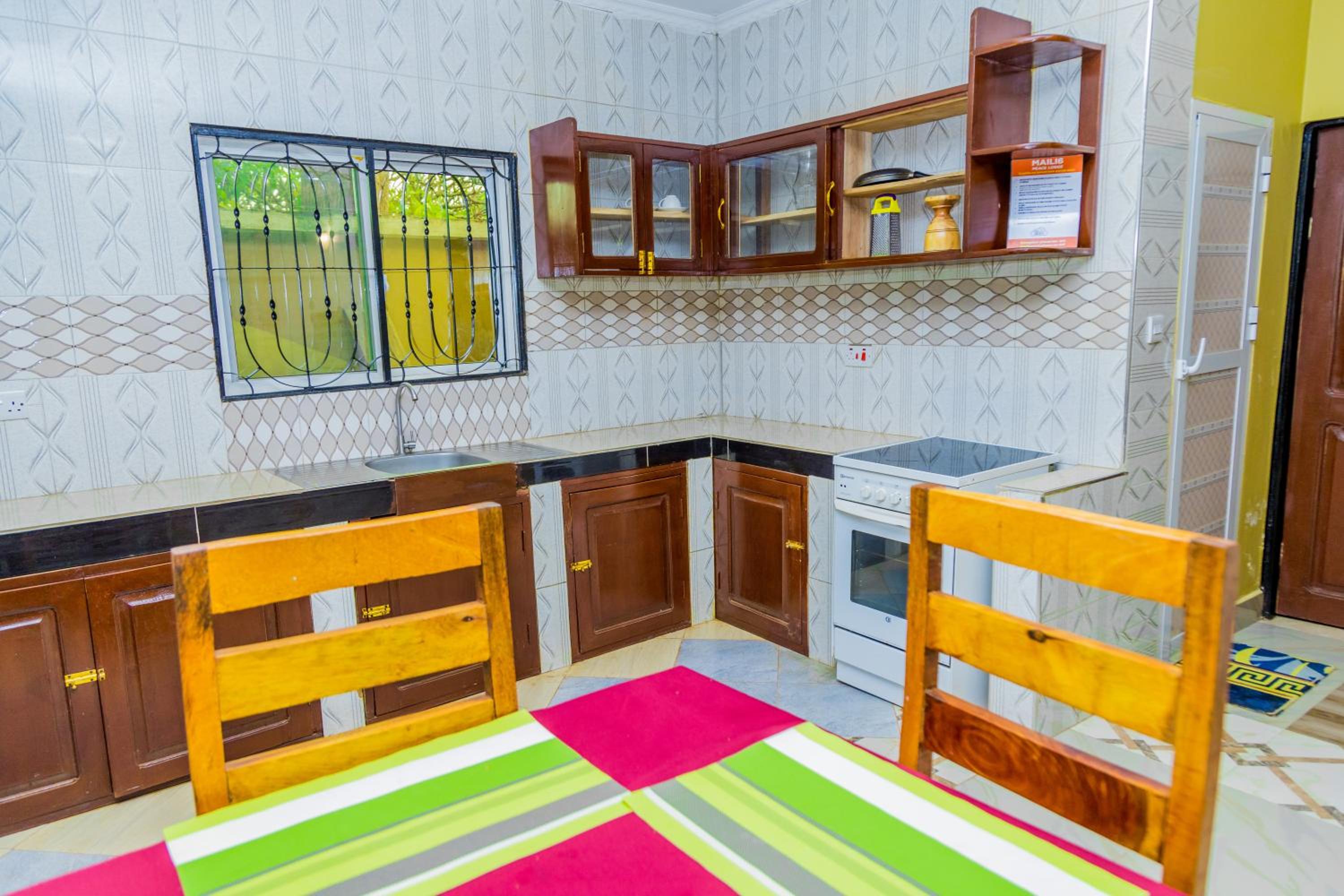 Maili 6 Private Apartments