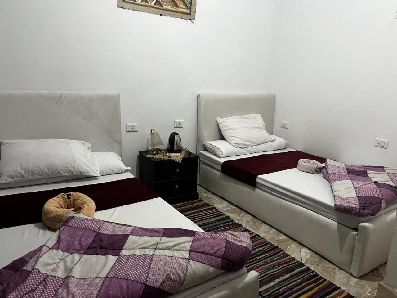 Jana pyramids view in 3