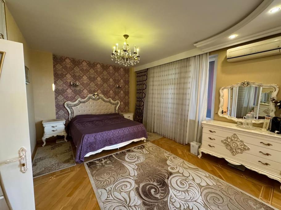 Chic Downtown Suite in Baku