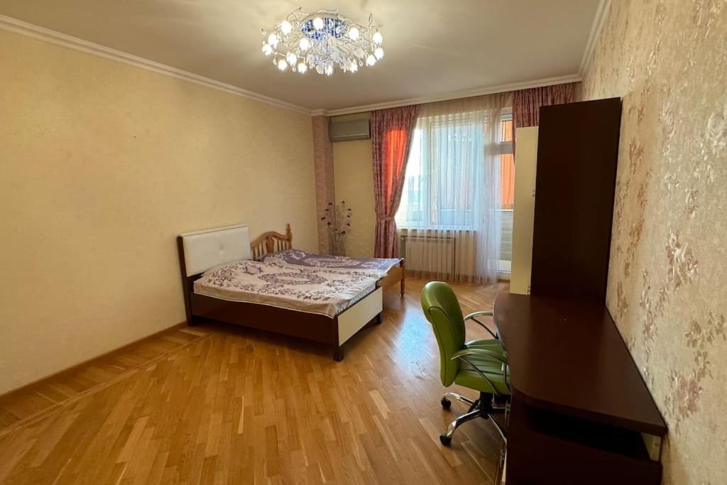 Chic Downtown Suite in Baku