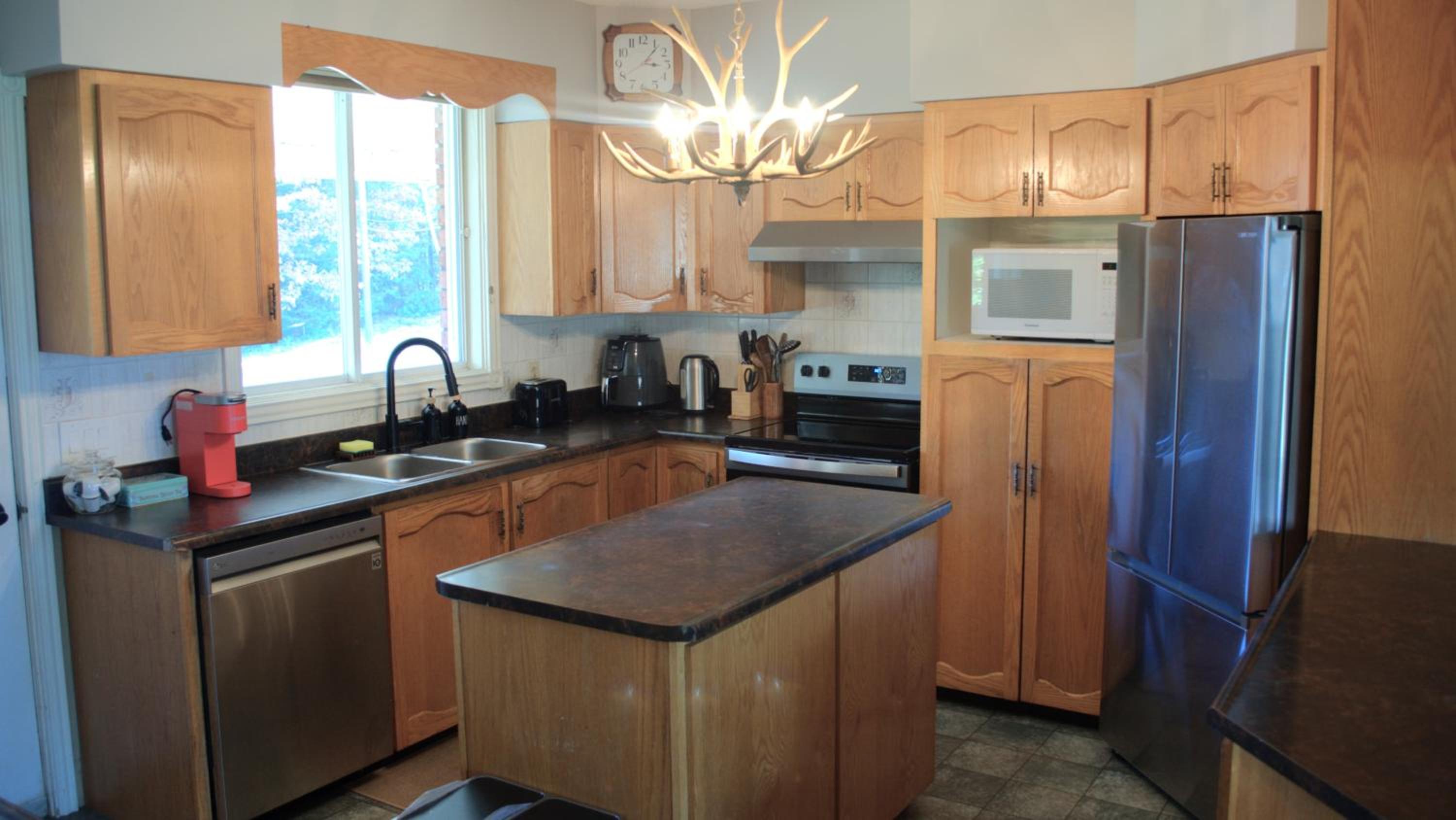 Exclusive Waterfront Cottage