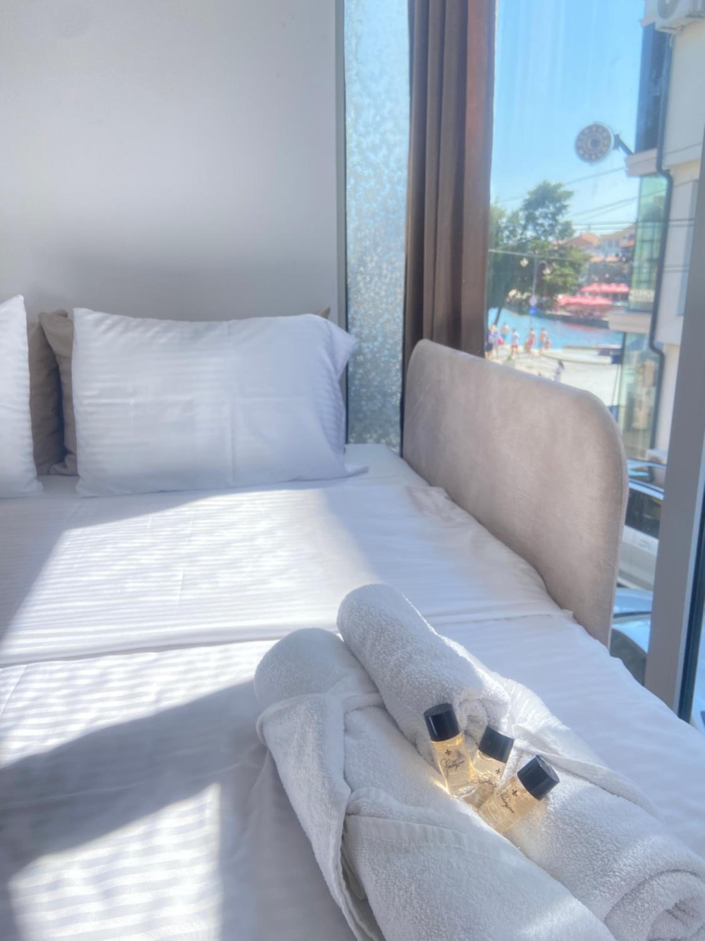 Rooms & Apartment Struga view 3