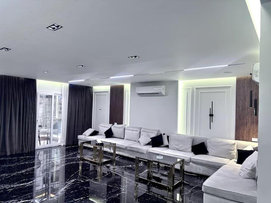 Apartment Ad Doqi