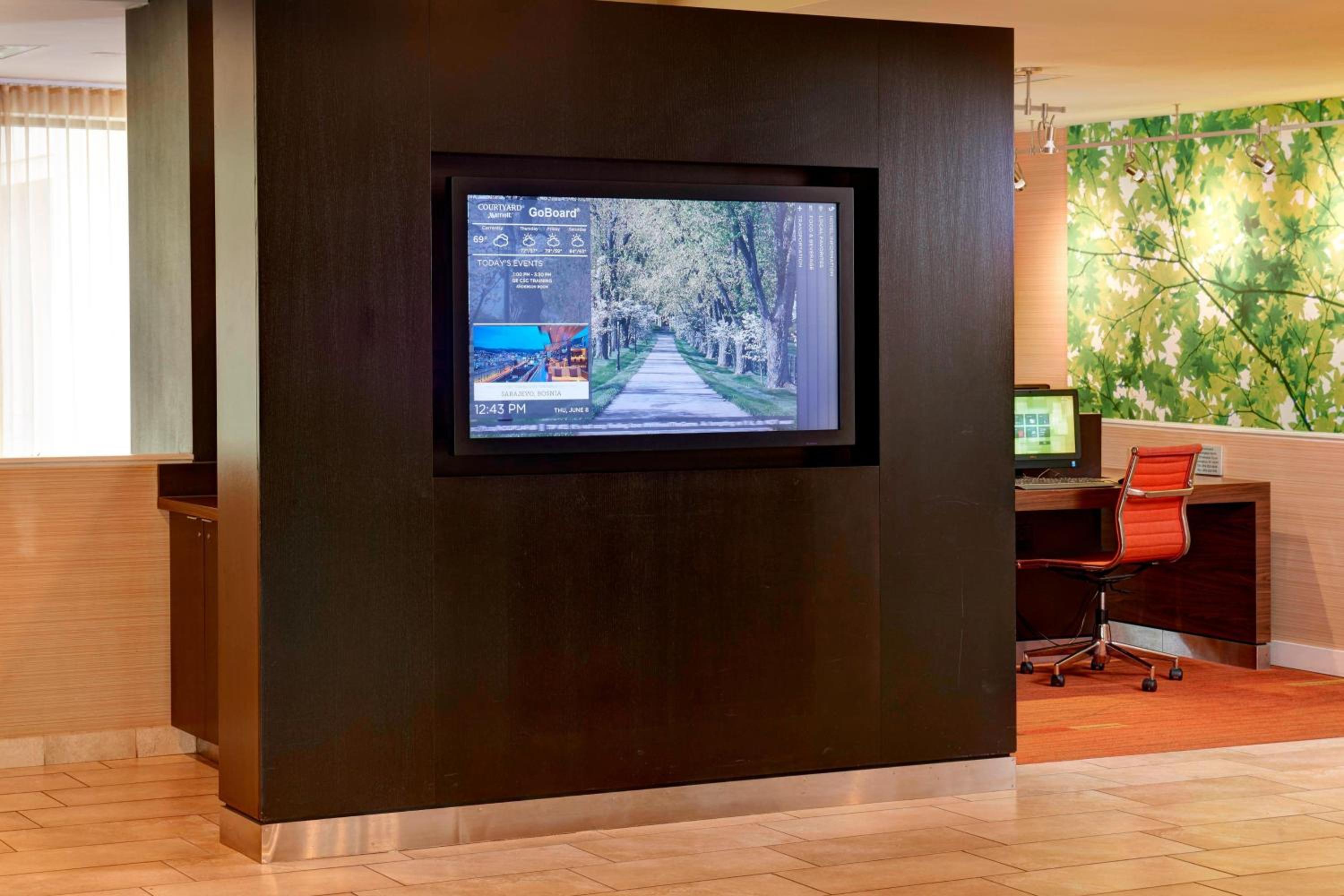 Lexington Vacations - Courtyard by Marriott Lexington North - Property Image 2