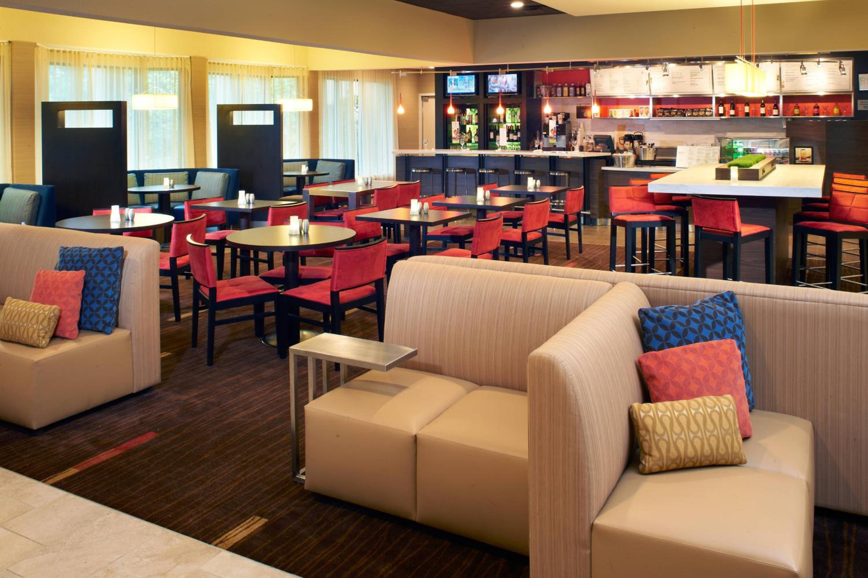 Lexington Vacations - Courtyard by Marriott Lexington North - Property Image 9