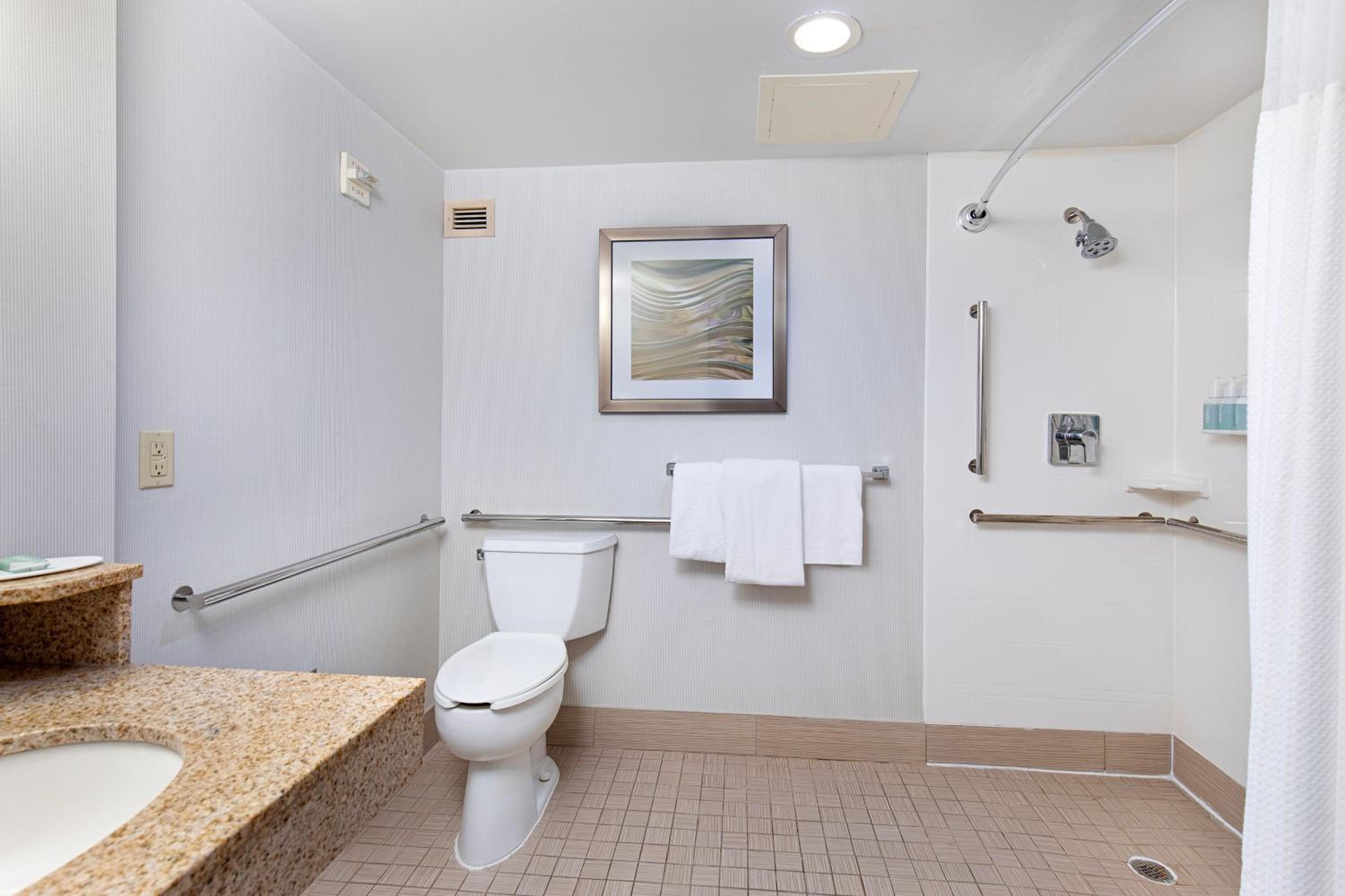 Lexington Vacations - Courtyard by Marriott Lexington North - Property Image 3