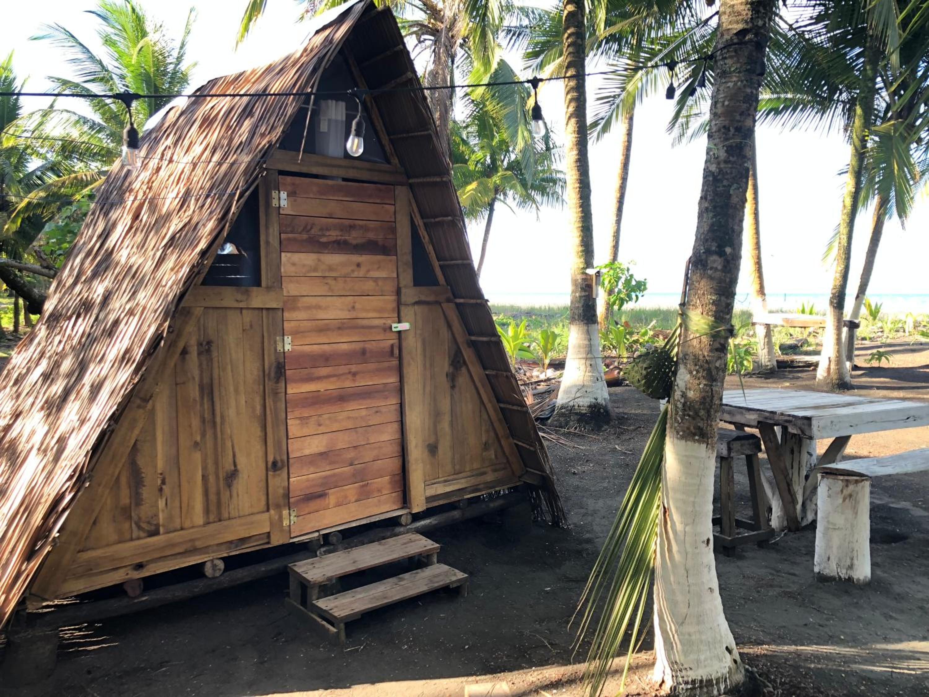 Camping Babsita-TIPI und Hütten und Stellplätze für Zelt und Camper direkt am Meer und See