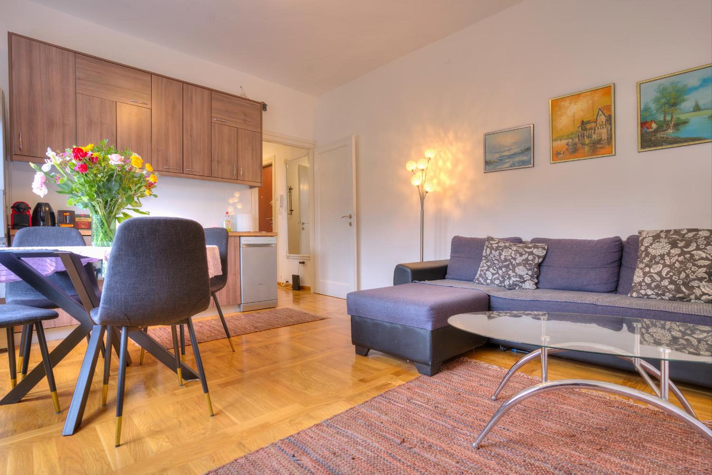 Vračar Central Apartment view 4