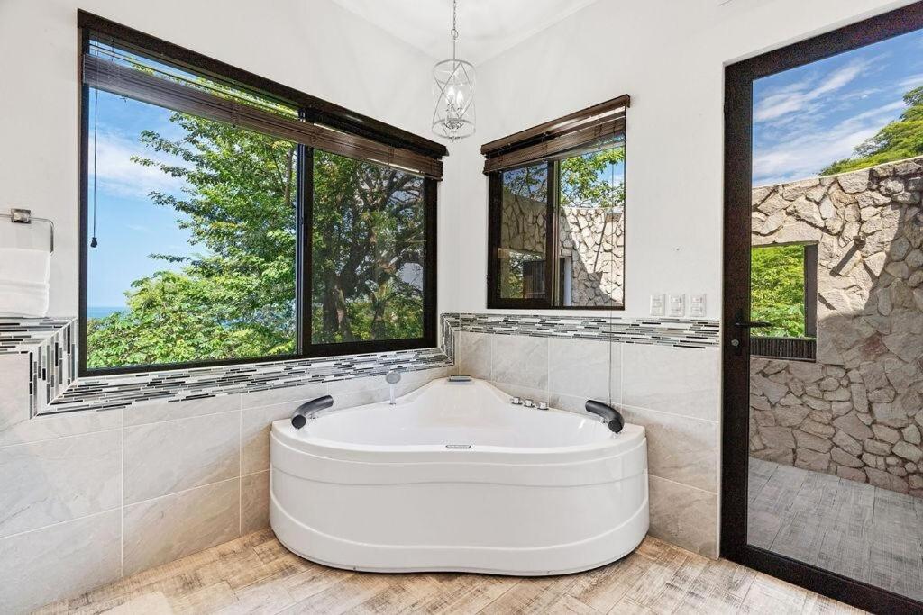 Luxurious 3 Bedroom Villa