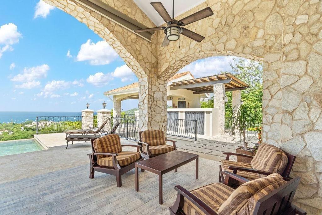 Luxurious 3 Bedroom Villa