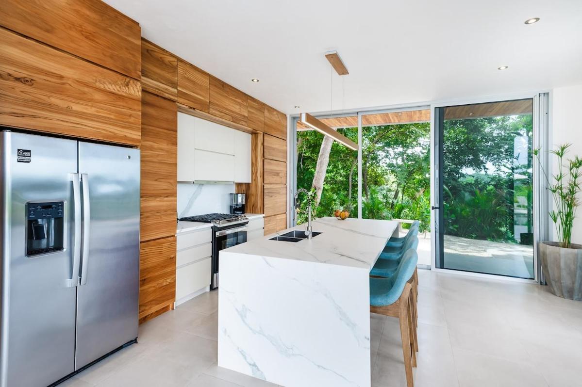 Modern Oceanview Villa w Infinity Edge Pool