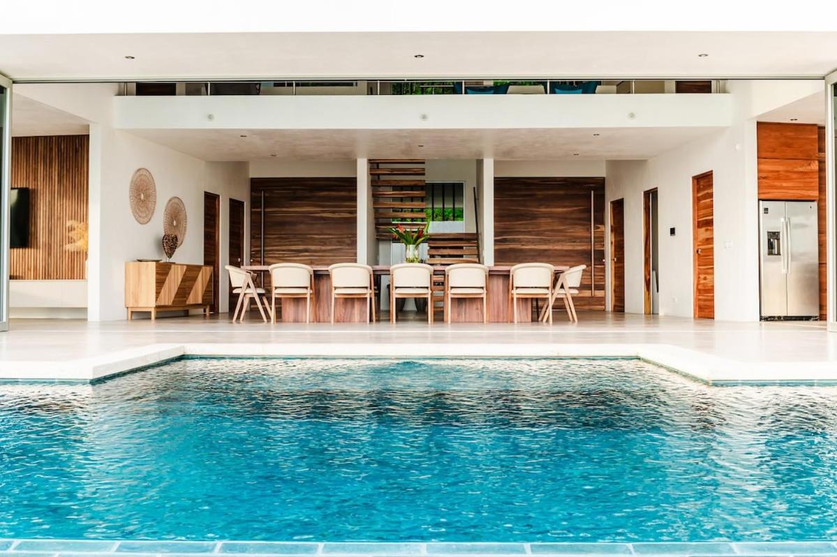Modern Oceanview Villa w Infinity Edge Pool