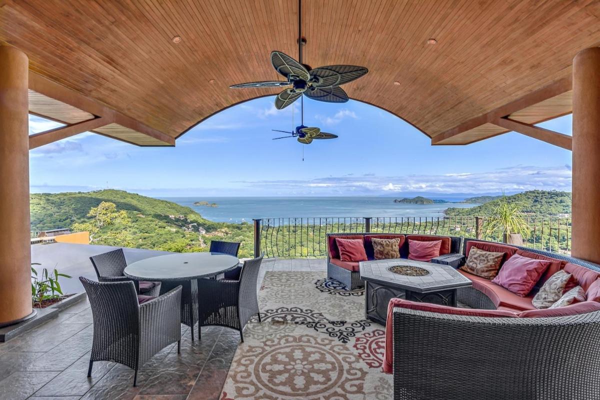Oceanview Villa, Infinity Pool & Spacious Design