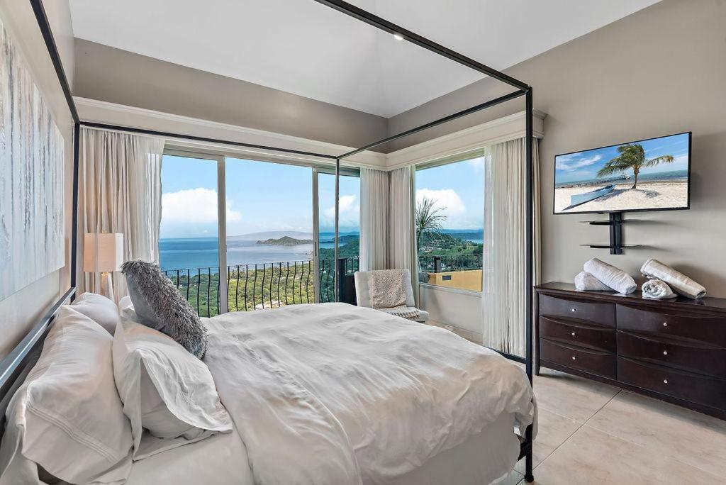 Oceanview Villa, Infinity Pool & Spacious Design