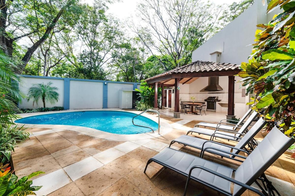 Beach-Walkable Poolside Garden Villa