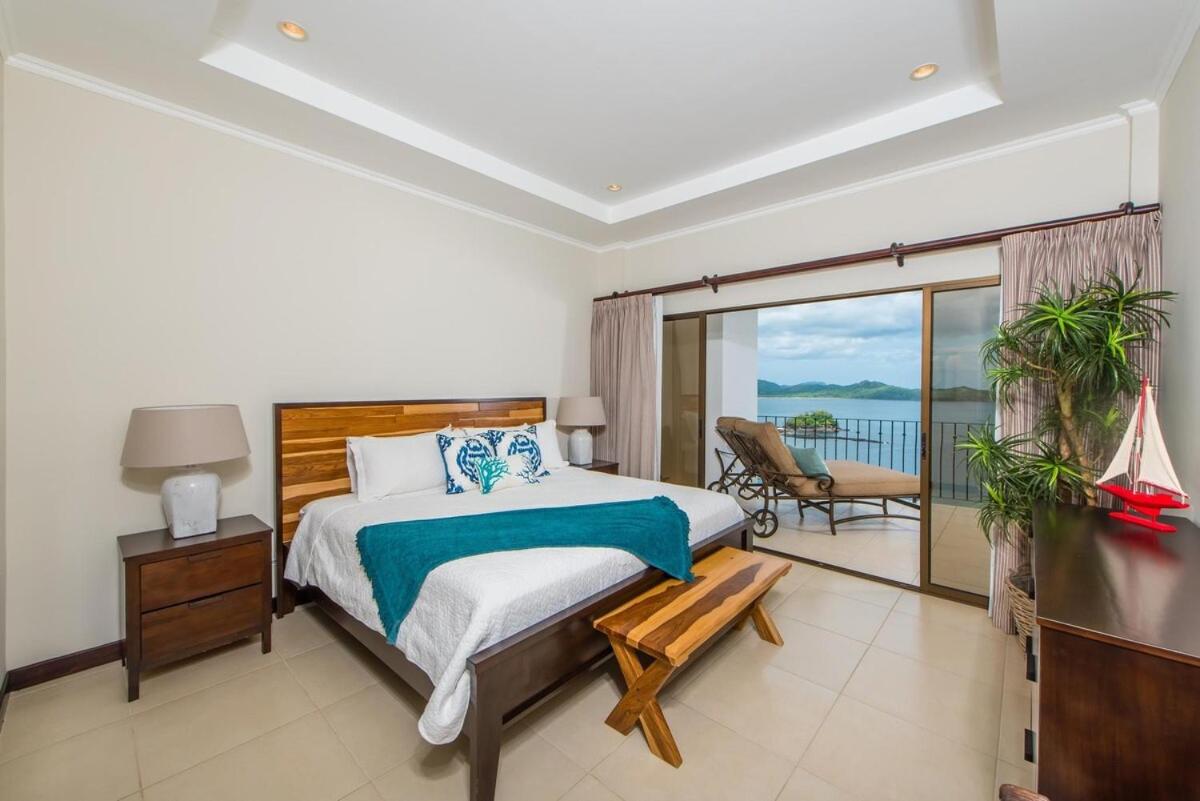 Ocean-Views, Infinity Pools & Sunset Veranda