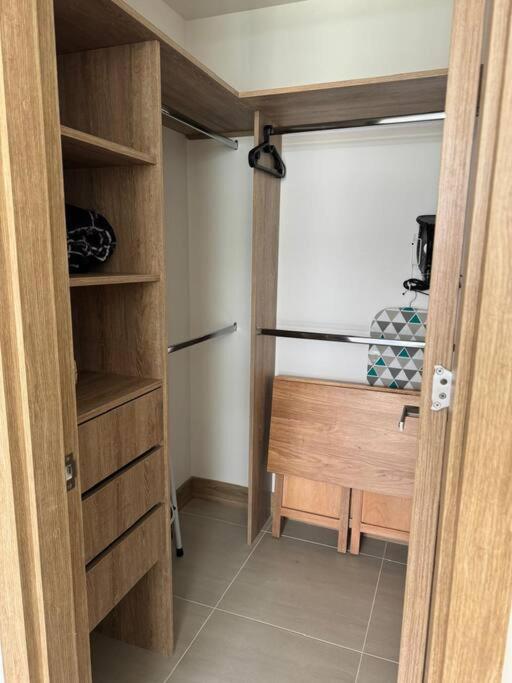 APARTAMENTO EN CARTAGENA CON SALiDA DIRECTA A LA PLAYA