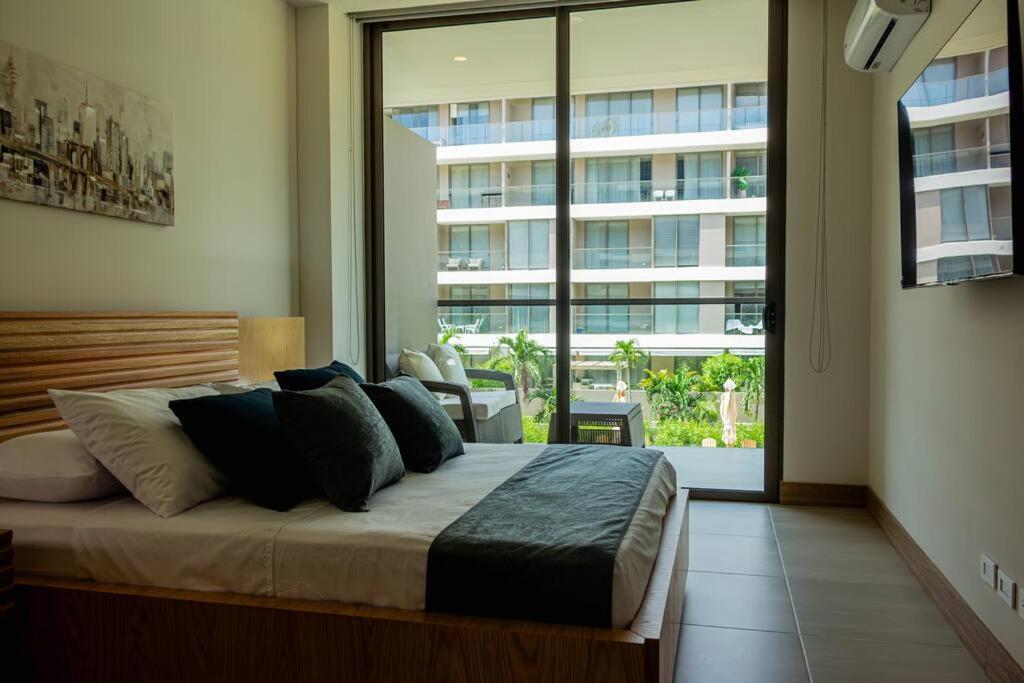 APARTAMENTO EN CARTAGENA CON SALiDA DIRECTA A LA PLAYA