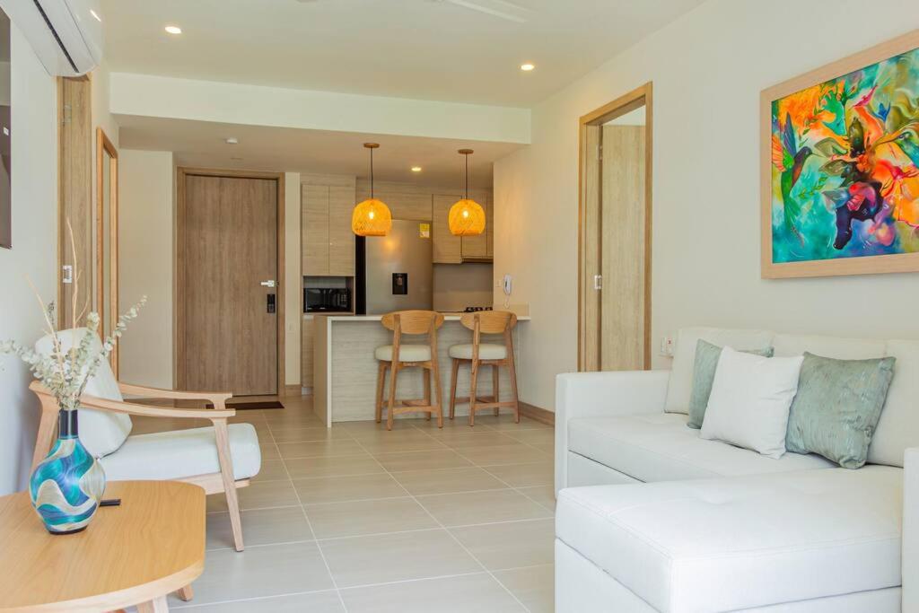 APARTAMENTO EN CARTAGENA CON SALiDA DIRECTA A LA PLAYA
