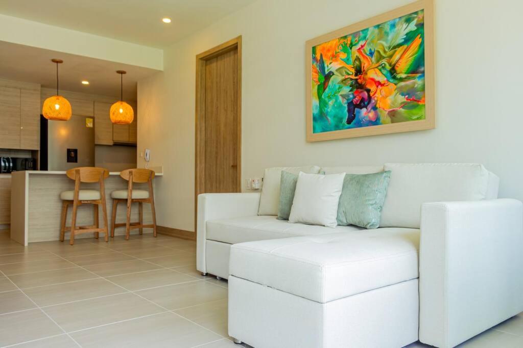 APARTAMENTO EN CARTAGENA CON SALiDA DIRECTA A LA PLAYA