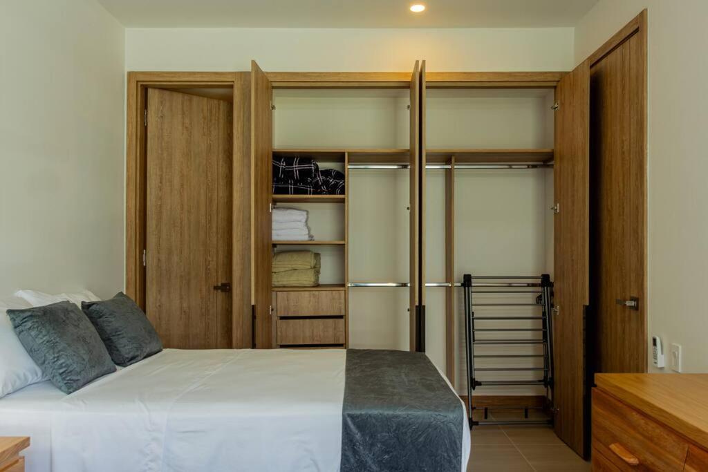 APARTAMENTO EN CARTAGENA CON SALiDA DIRECTA A LA PLAYA